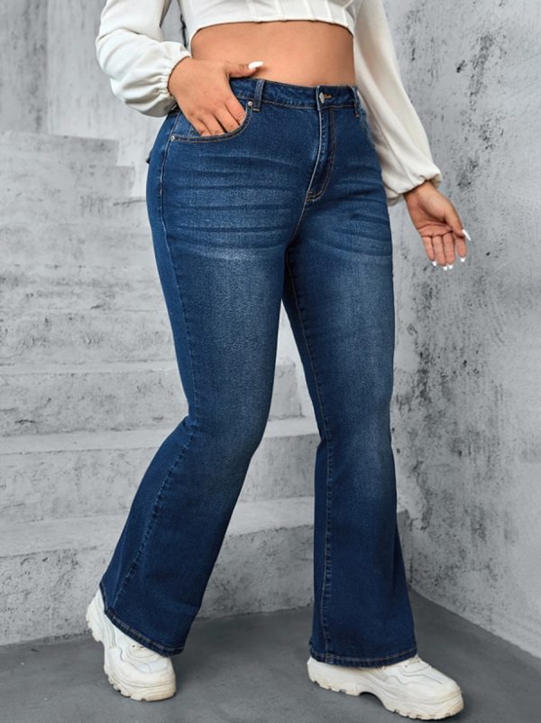 819 Women's 12 OZ Plus Size High Rise Flare Embroidered Back Pockets Jeans